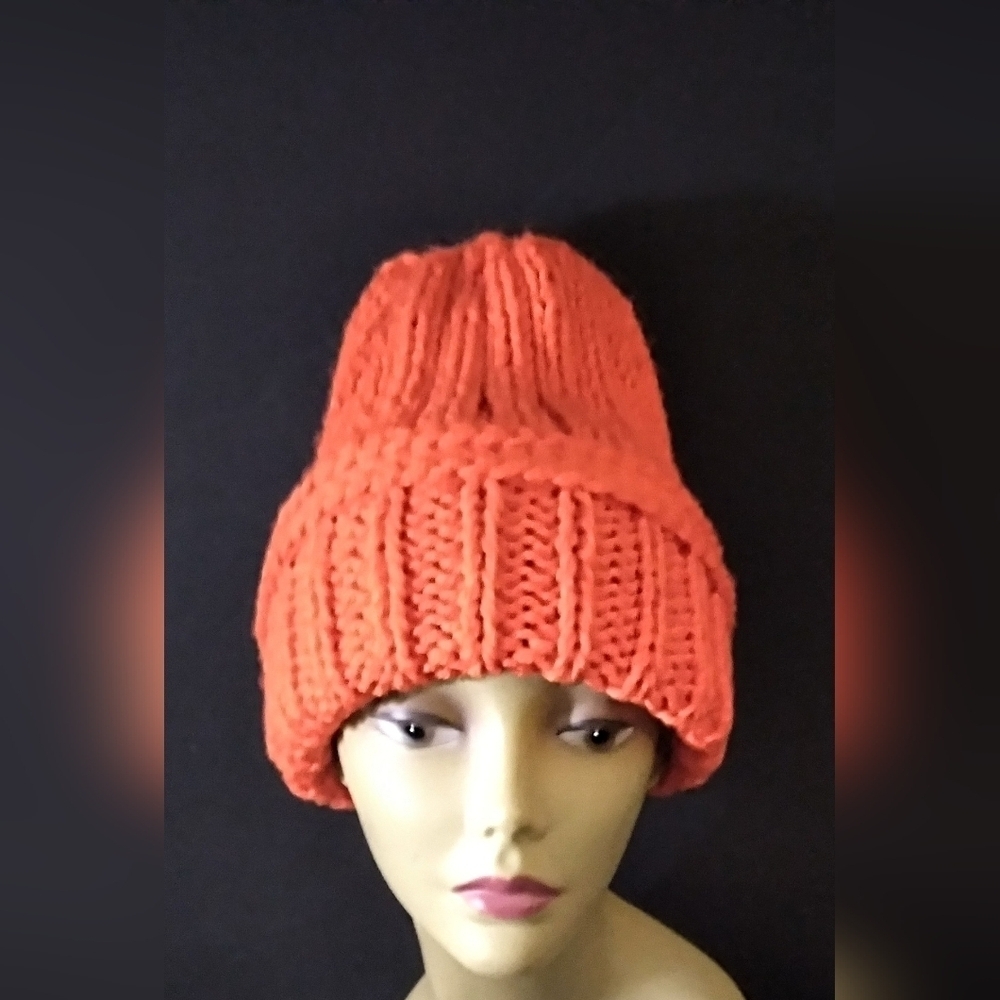 NWT Vibrant Handknitted Beanie With Faux Leather Tag. - Picture 8 of 10